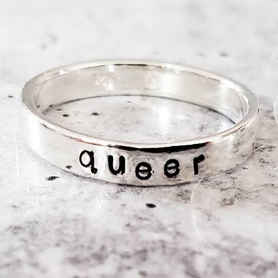 QUEER Skinny Band Ring